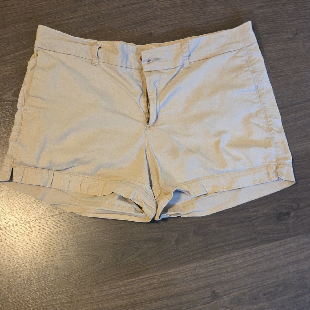 Banana Republic Tan‎ Cargo Shorts with Mid-Thigh Length